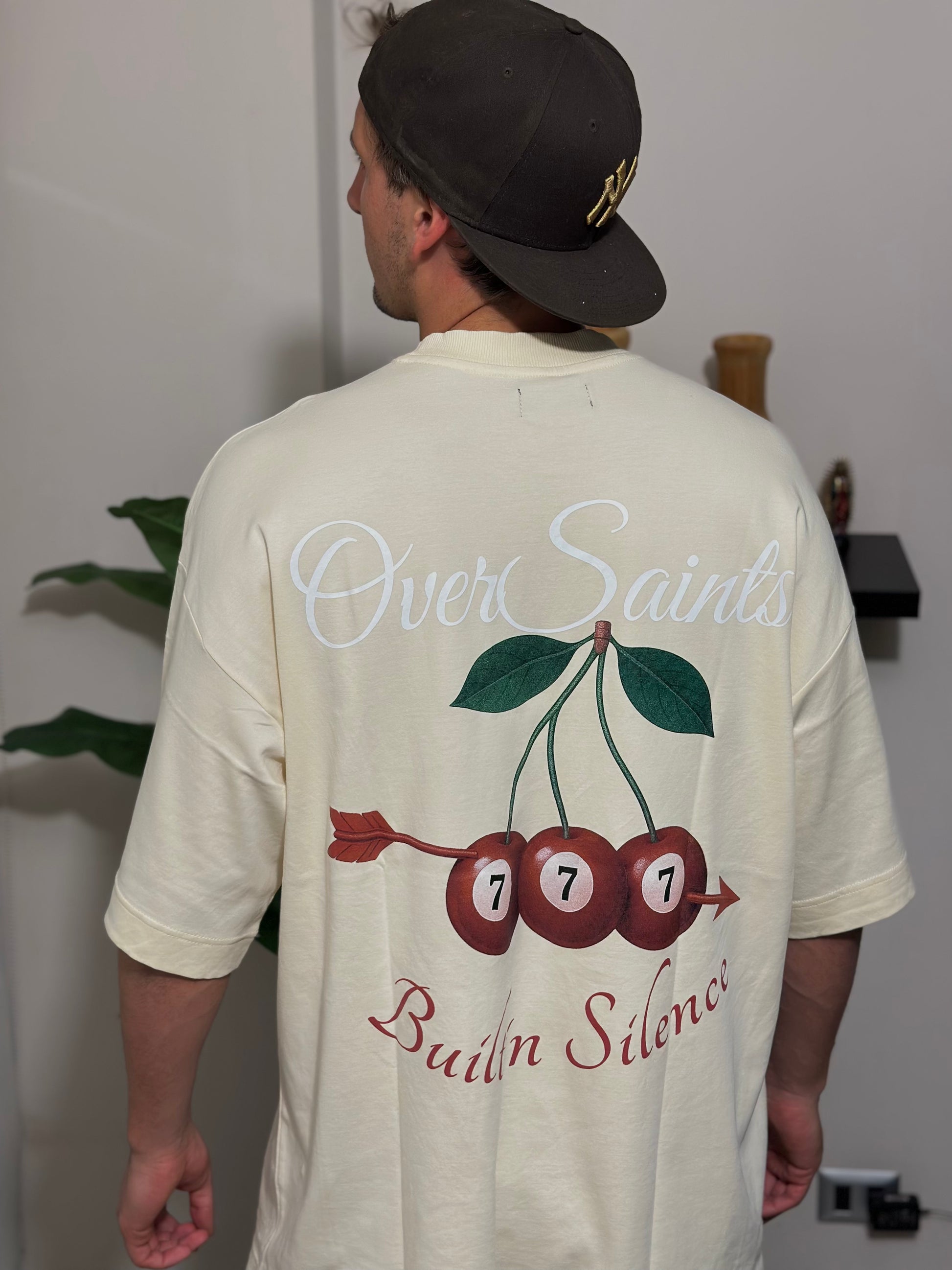Polera Crema Cerezas