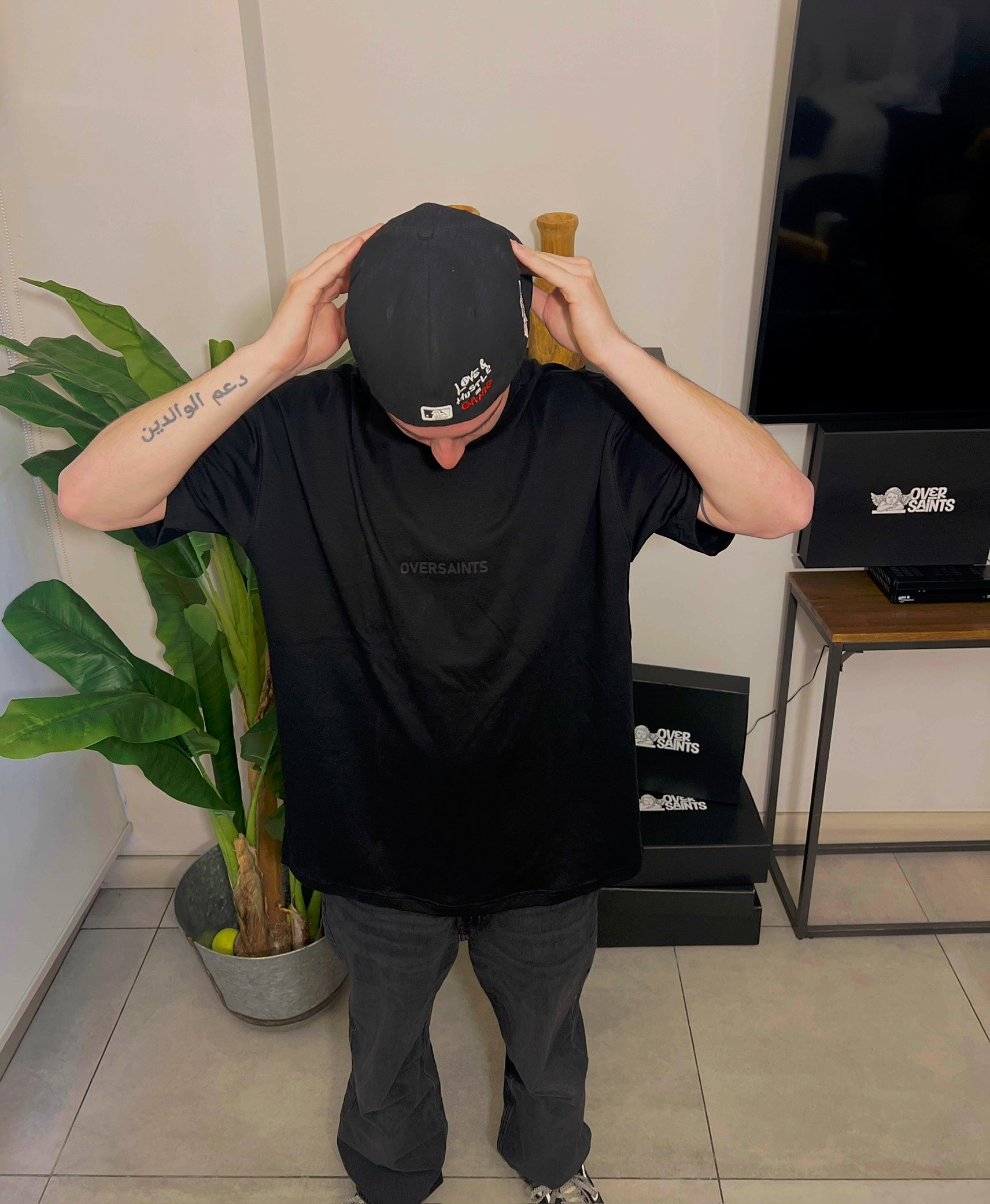 Polera Regular Negra
