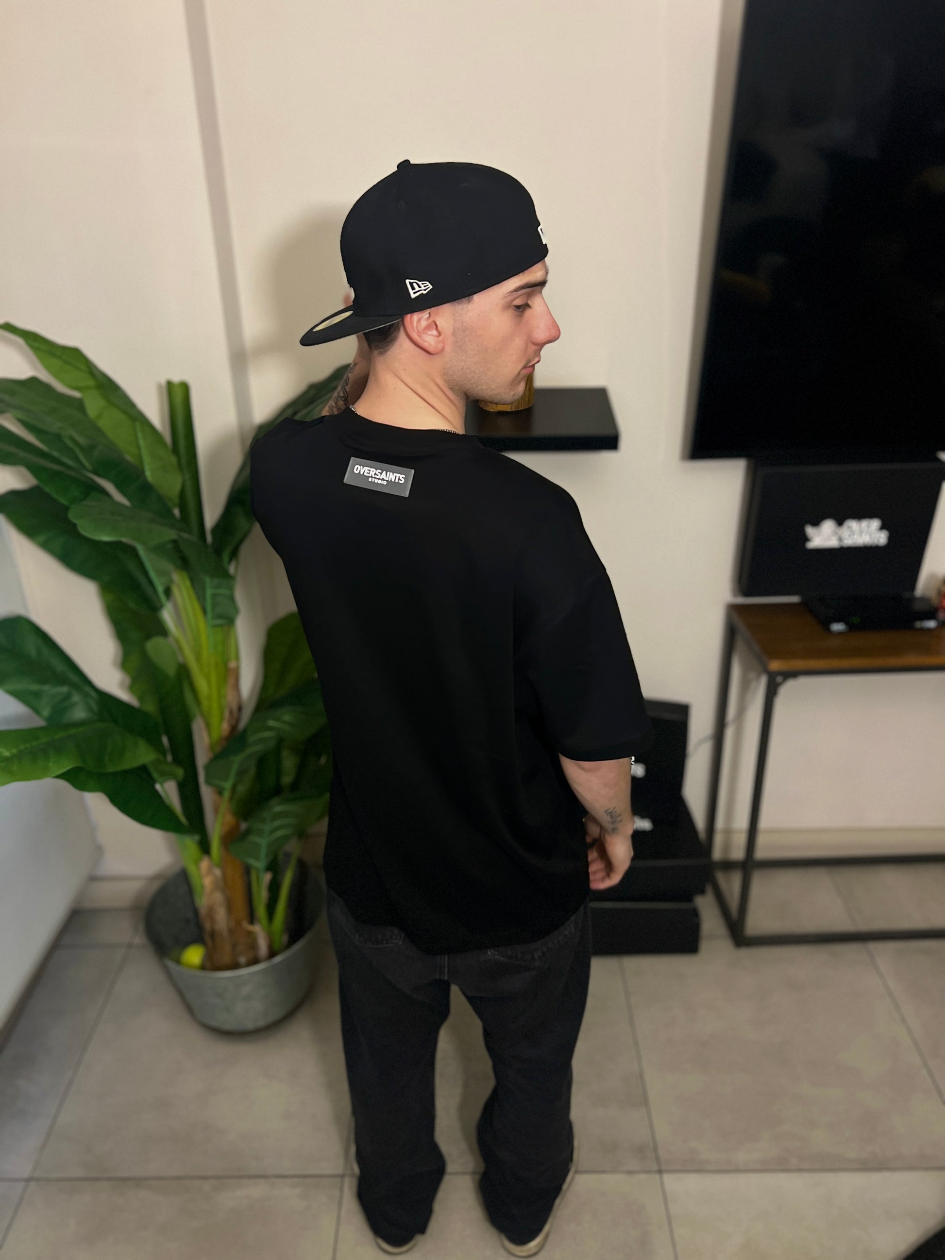 Polera Regular Negra