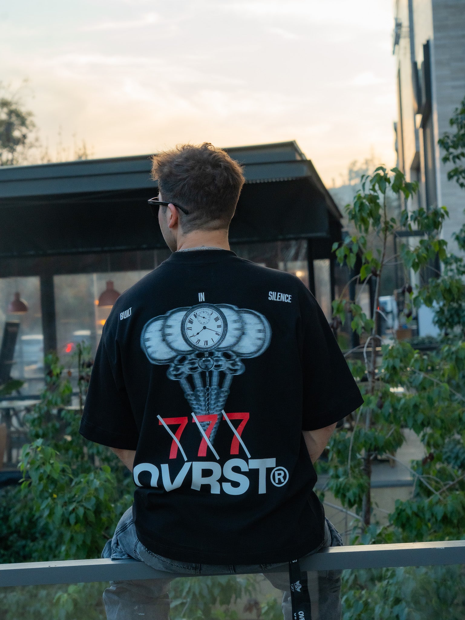 Polera Negra 777